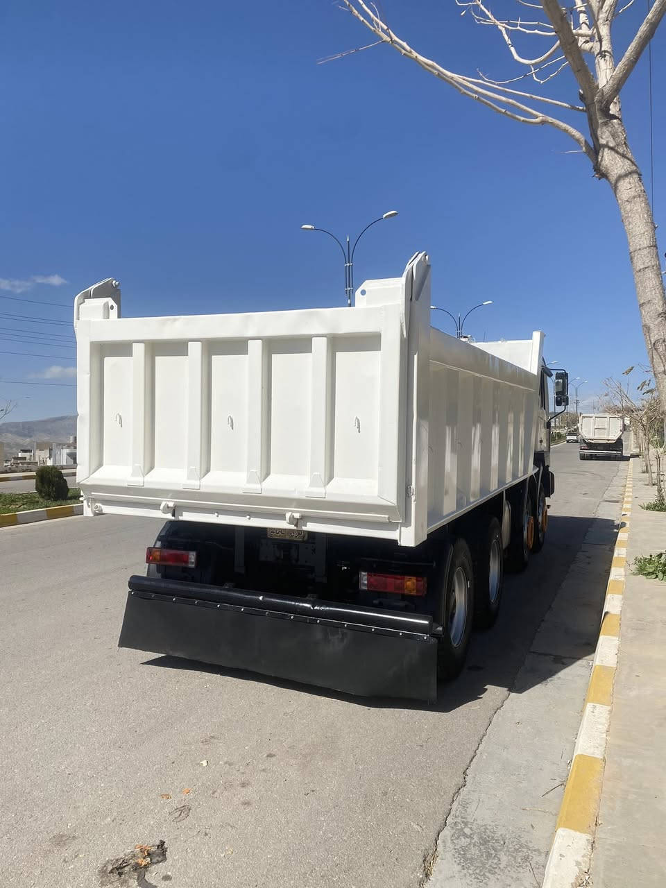 مان ٢٠٠١ عكرب بلادي حجم ٤١٠ مكفول كفالة عامة ***********
