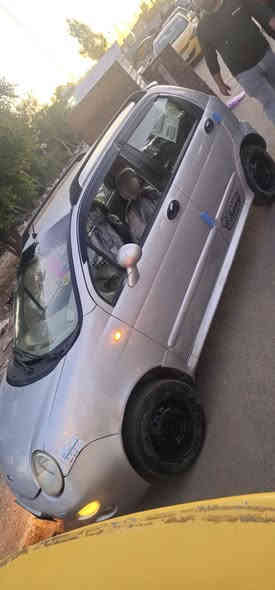 شباب كيوكيو موديل 2010 داخله هزه جديده بدون ضربه وبدون صبغ تبريد شغال  لوحه وسنويه انكليزي شرط التحويل  جاهزه كبل للشارع السعر 27 وبيها مجال للطيبين مكاني البياع الشرطه الخامسه قرب جامع الجميلي هاتف 📞 ***********
