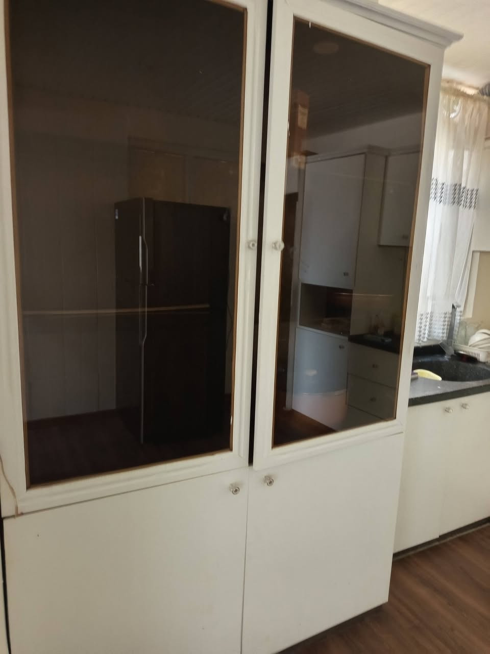 كاونته رى تورکی 6 مه تر له گه ل سی نک و موره شه ح و ته باخ
نرخ : 220 هه زار.        شوین : سلیمانی 
-------
كاونتر تركي 6 متر مع سنك و مرشحة و طباخ 
سعر : 220 الف.            مكان : السليمانية 

***********
