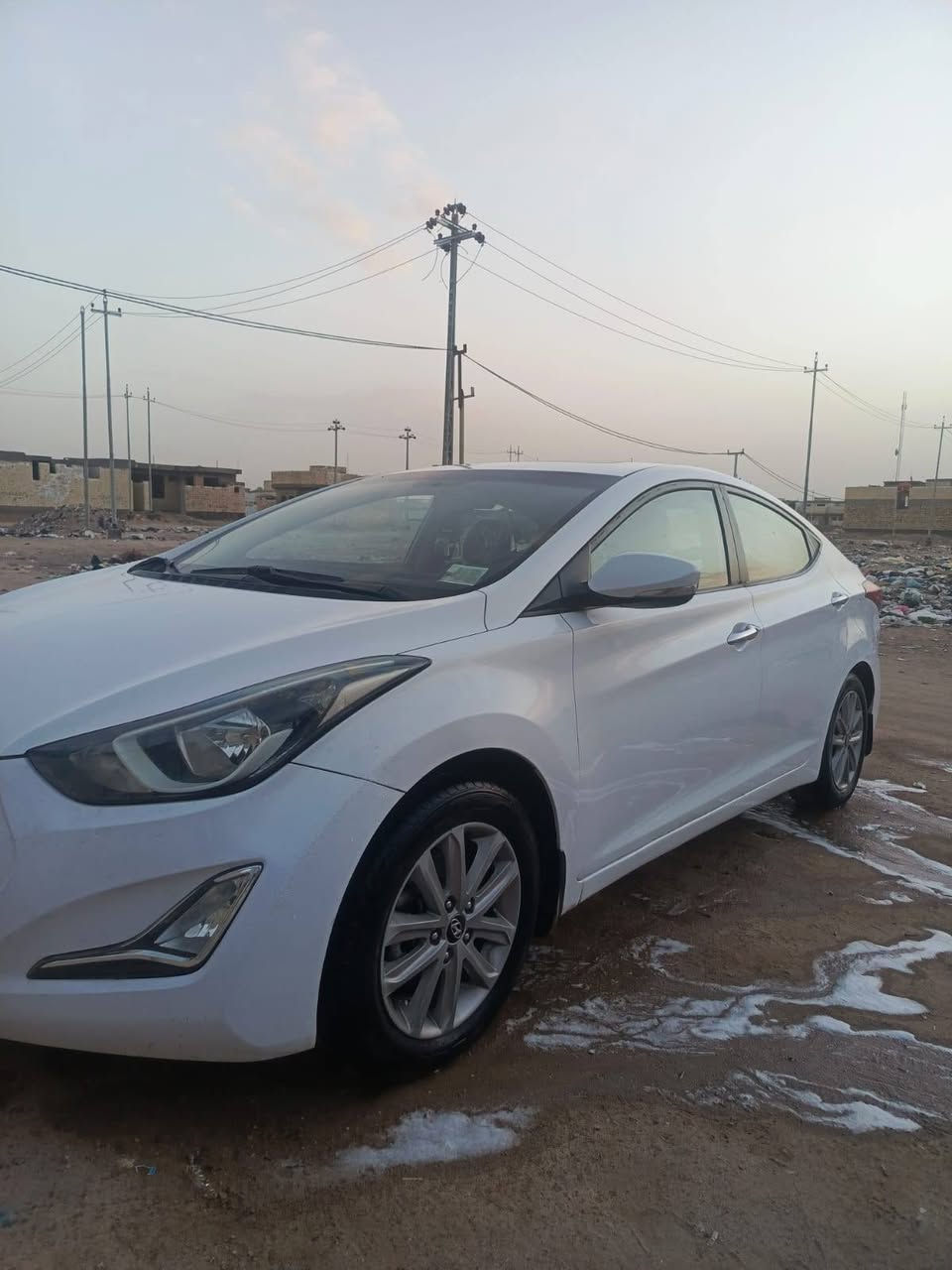 سلام عليكم النتره ٢٠١٤ سياره جاهزه مكفوله بيه سونار بيه بس الدوس صبغ بيه بارد قليل سياره فول حداديه تخم تاير مكينه مجفته علي يدي صارله شهر سياره. بسمي الاستفسار  مكاني نجف مناذره    ***********.
