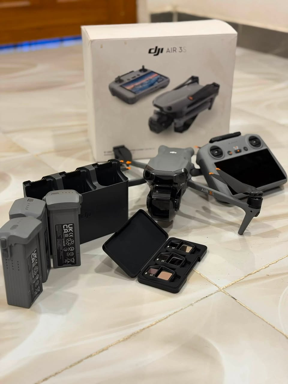 السلام عليكم
dji.  

AIR. 3S 

اير ثري اس كومبو 

كامل ملحقات 

نضافه 98/100

كامله مكمله 

طايره تقريبن 4 مرات

مكاني بغداد  

السعر مليونين 100

الاستفسار خاص او على الرقم

***********
