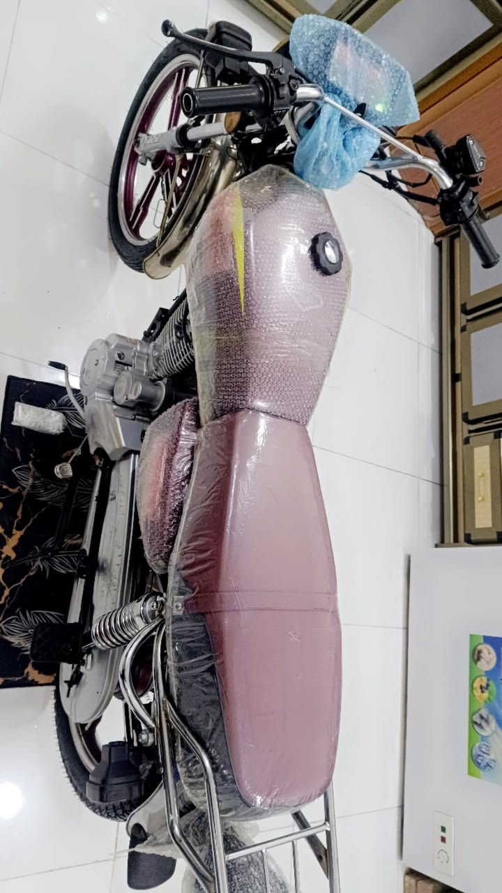 السلام عليكم سيفان موديل 2024طالعه بل 25 دراجه جديده وحلوه بل جيس ام الختم شركت سونك باب اول الاصليه مكينه 200 اوراق مال وكيل 5اوراق الشراري يتصل مكاني حله شاوي يم فلكت غرفت التجاره السعر 700 مال بيع رقمي ***********
