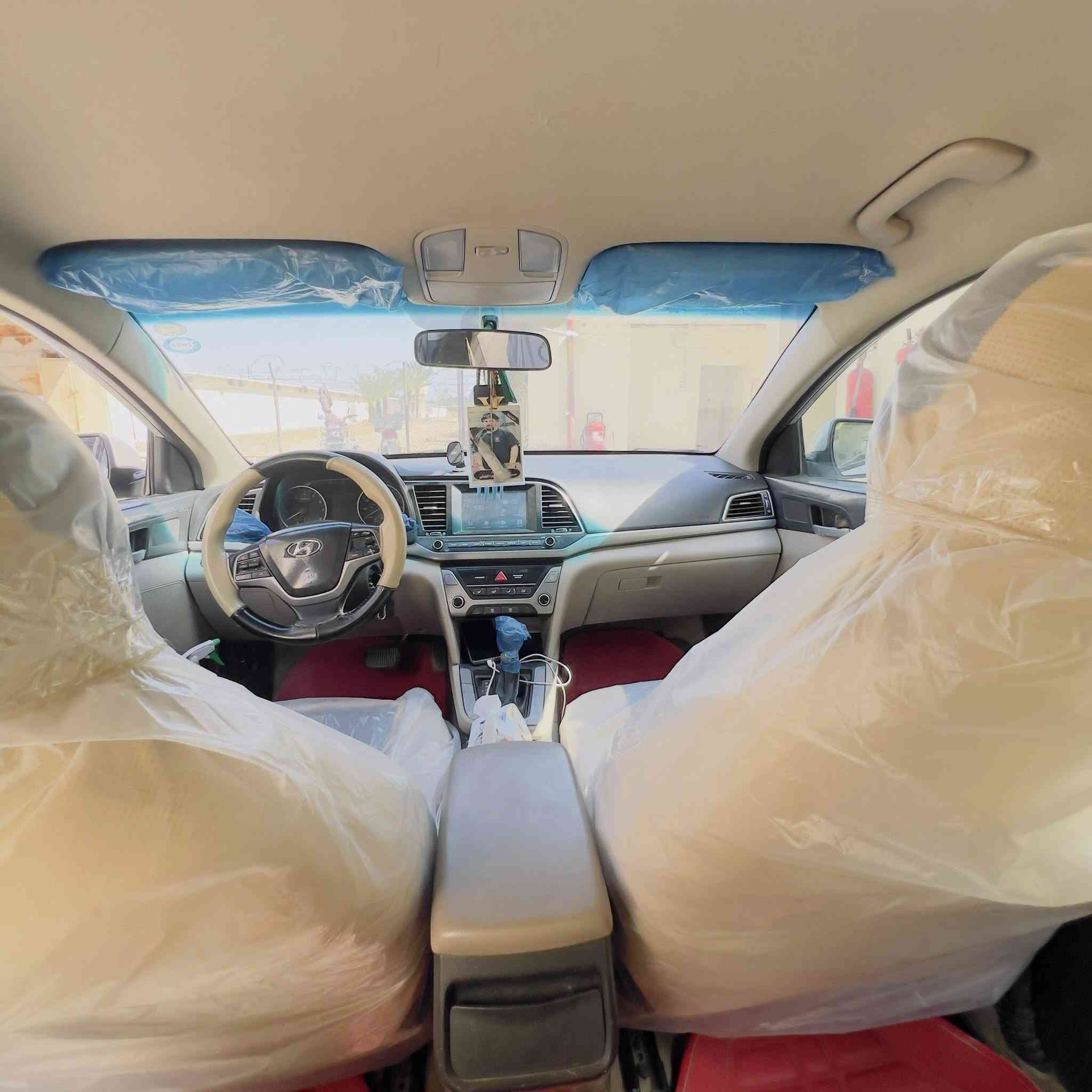 الانترا2017 امريكي حادثها جاملغ وبنيد السيارة بأسمي سنويه لل2029 سليمانيه 3 انظمة قياده تحكمات جهتين مثبت سرعه شاشه اصليه كامره دواره سياره جاهزه ماناقصها شي السعر 110 وبيها مجال واسط العزيزيه ***********
