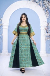 جديد العيد • مطرز • كلوشه ١٠٥سم