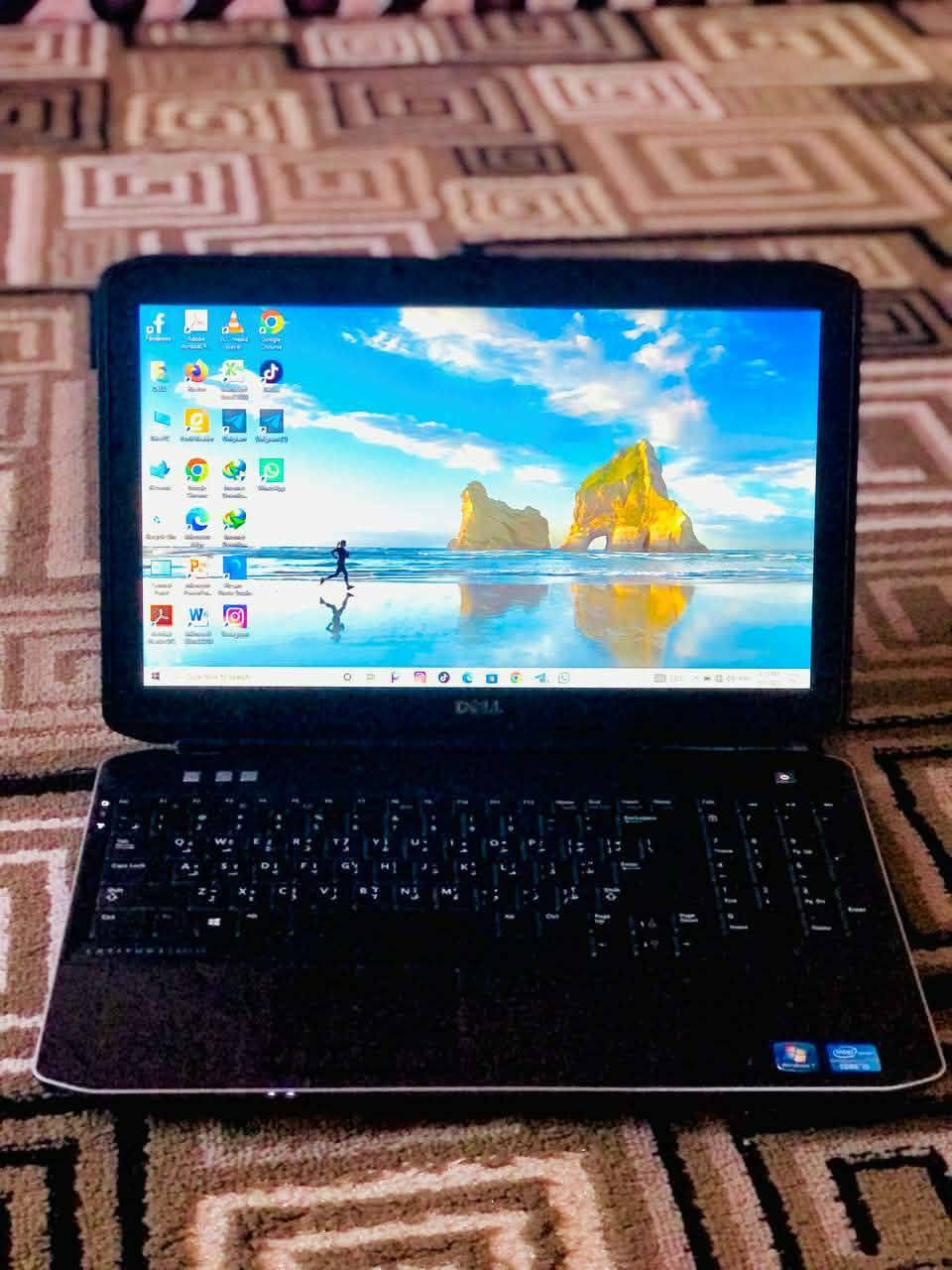 لابتوب DELL الجيل الثالث هارد 500 الرام 4 بطارية تطول ساعة ونصف حجم الشاعة 15 64 Bit ابد مداخل تصليح ملحات شاحنة اصلي + جنطة حمل + ماوس لا سلكي.  للاستفار اكثر اتصل على الرقم  *********** او تواصل خاص.
