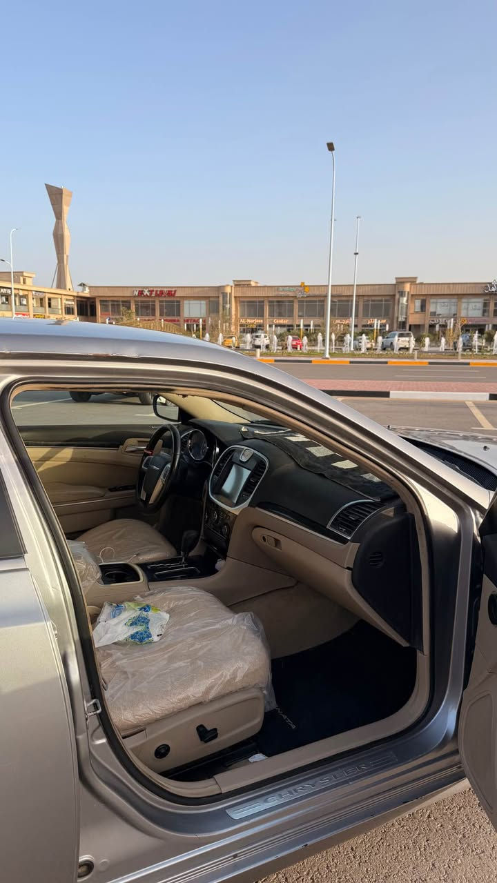 يا الله المهم صلي على محمد وآل محمد البيع اوبامه متومه اربيل ما أبيع لك إذا ما دكها حاسبها وتفحص الرقام متومه اربيل رقام وسنويه طبق لأصل على الشاصي
2014 مكينه5.7هيمي كفاله محرك كير حداديه تبريد تدفئه كهربائيات بشرط تفحص وين ما يعجبك ربع ما تصرف عليها واثق من كلامي وسولف كصه جنطه بدون  ضربه ومعجون بيها بعض الرشات فول مواصفات ما عدا الفتحة غرفتها زيررو تخم تاير ويل20
سياره يعجز السان عن وصفها متعوب عليها وجديده بس الضروف حكمت موفق ال ياخذها مكانها بصره. السعر58وبيها مجال تعجبك هلا بيك ما تعجبك لا تعلق رحمه ال موتاك لاستفسار ‭0773 837 7863‬ الزبير, البصرة
