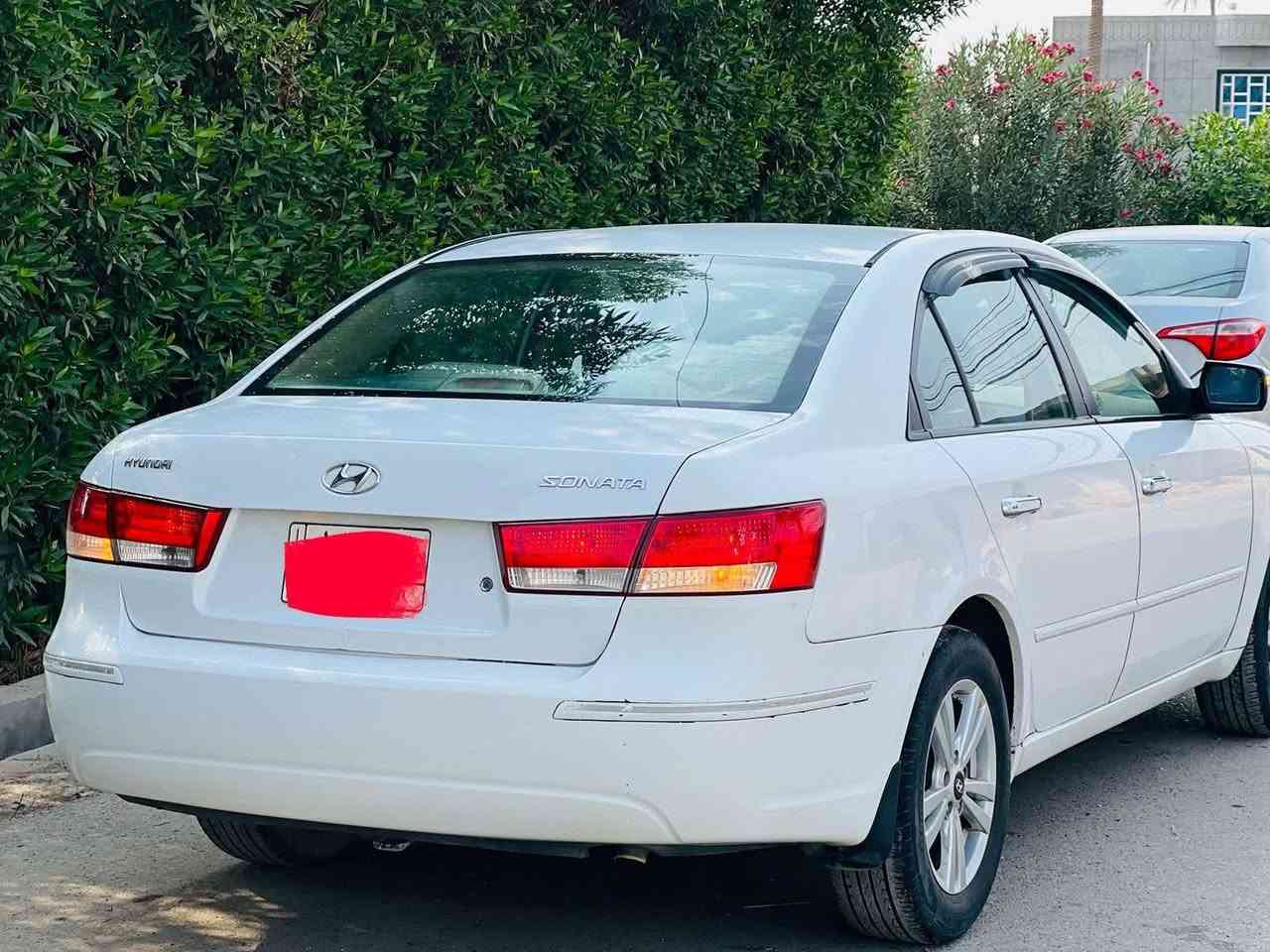 سياره هونداي سوناتا مقدس 
موديل 2011 خليجي
اللون    أبيض 
رقم    انبار  شرط التحويل 
مكينه. 2000  مكفوله
كير   مكفول
فول مواصفات فتحه بالقماره اشاير بالمري يدات نيكل داخل الدشبول صاج  اربع حساسات السياره احلى من الصوره بهواي 
السياره ماشيه 240 الف حقيقي 
مكان السيار. بغداد

   $$السعر 117 وبيها مجال $$

 ملاحظه السونار موجود مع الصور 
***********
