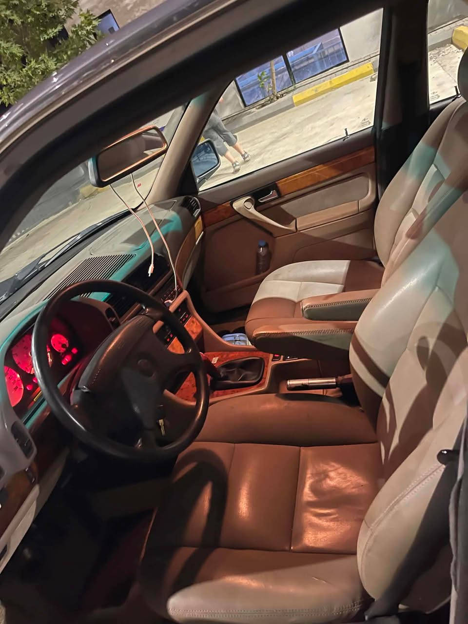 ماشااللە لە ماڵی هەموو لایەک

BmW 744 V8☑️🏁

✅گێر عادی 🕹️ مەکینە4.4 
✅گێر و مەکینە و ئەکسل و تەقەو رەقەی بەشەرتی ١٠ فیتەر
✅تبرید لەسەر سویچ سەلاجە ❄️
✅ناو کرێمی  ، کوشن جلد بەشەرتی ئەوەی یەک پەنجەش دراوی نبێت 
✅چوار جام کارەبا ، دەبڵ ئێرباگ ، ئاوێنە کارەبا
✅چوار تایە و ویلی لۆکی مشەبەک 🛞
✅ئەکسل 3.23
✅هۆکی کارەبای بیلاد و ناو گێچ سپی
✅سڵایت 
✅بێ دەعم بێ لێدراوی چەکوشی پێوە نیە 
( یەک ٢٥٠ مەسروفی تیا نیە سەیارەکە ماڵی دۆستە)
دەعامی بۆ دەعامی بەشەرت ☑️

نرخ  84💸💲وەرەقەو مەجال
 ☎️*********** السليمانية, العراق
