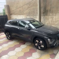 كونا 2025 وارد امريكي حادثهه بجم بدون دواخل  ماشيه 13ميل مكينه 2000 دو...