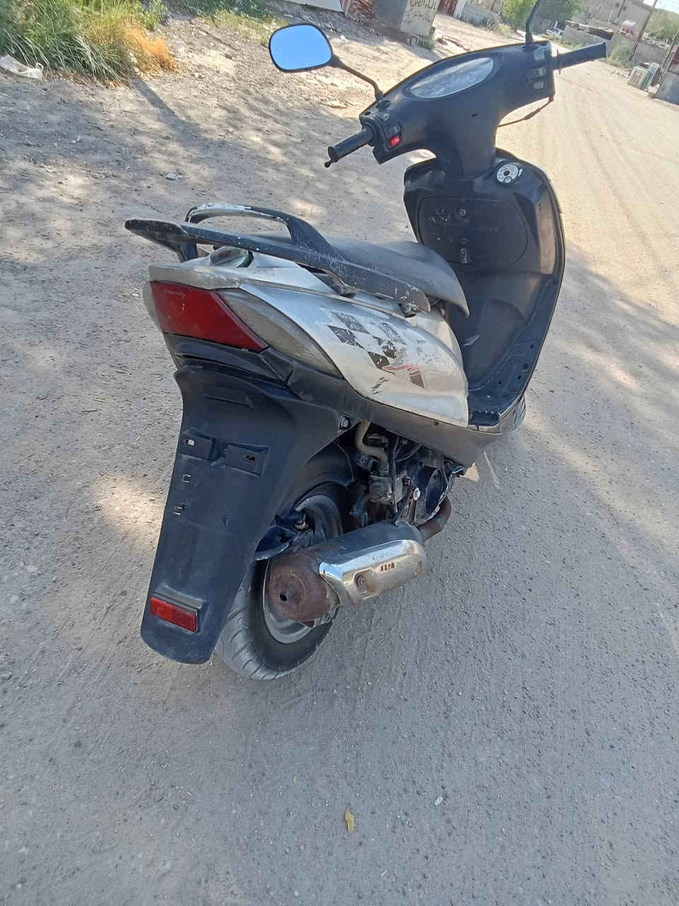 سلام عليكم دراجه ماكس 140 
مجفته جديد دراجه خير من الله 
 دراجه شلعه ومعدل السعر 400 وبيهه 
مجال الاستفسار ***********
