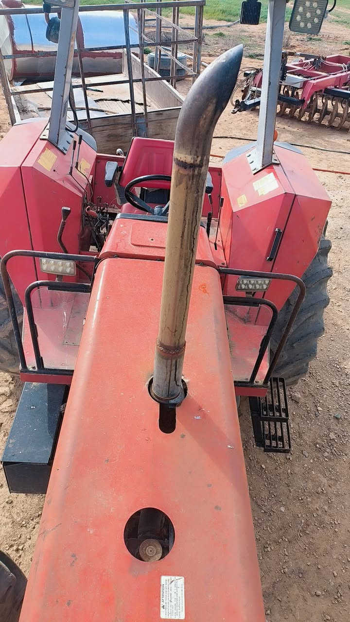 السلام عليكم رمضان مبارك
للبيع مكينه فوركسن برازيلي دبل اكسن 

موديل 2002 حجم 140 

رقم صلاح الدين تحويل مباشر 

السعر 52.مليون دينار عراقي مجال بسيط 

مع عده دسك 24 و فدان و خرماشه  كله جديده

تواصل ***********
