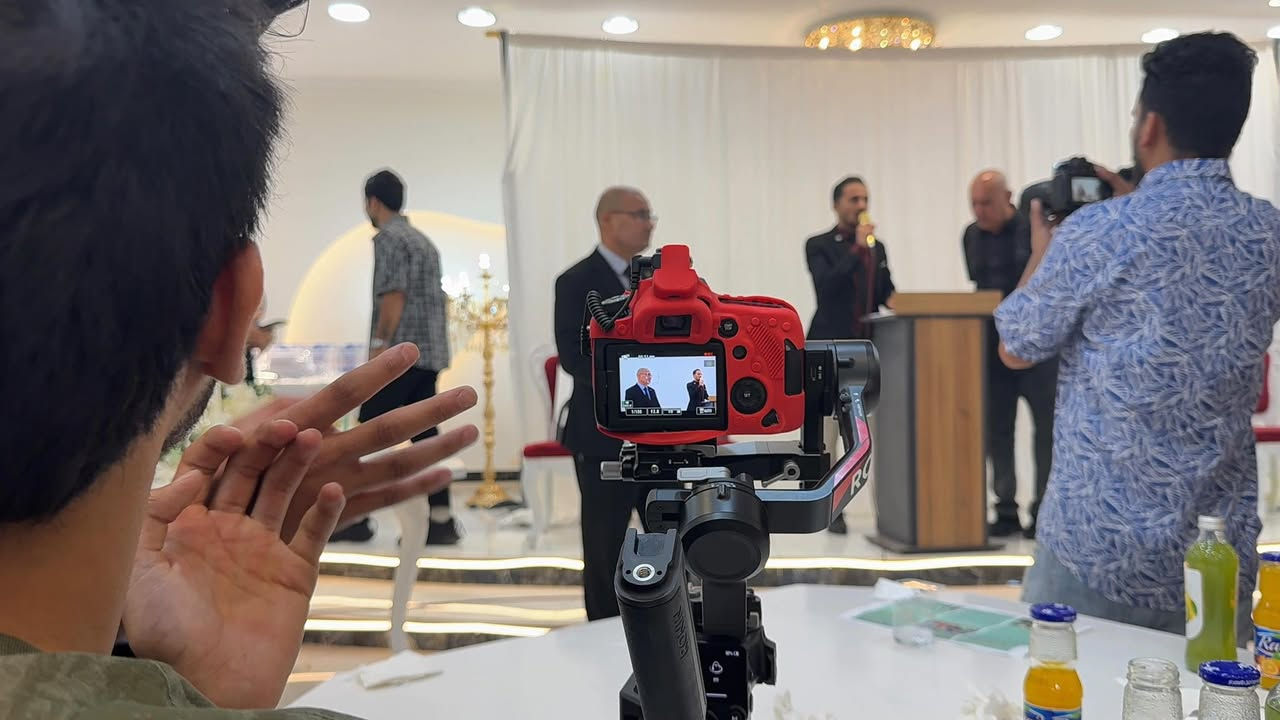 للبيع Canon 90D

كامرة كانون 90D بحالة ممتازة جدًا ونظيفة، مستخدمة للتصوير الاحترافي والمناسبات.

✅ تصوير 4K
✅ شاشة متحركة
✅ فوكس سريع ودقيق
✅ مناسبة للمصورين وصناع المحتوى

الكامرة جاهزة للعمل وما تحتاج أي شيء.

📍الموقع:الديوانية

📞 ***********

للاستفسار أو المعاينة التواصل على الرقم أعلاه.

#كانون_90D #Canon90D #للبيع #كاميرا_للبيع #تصوير #ديالى #العراق #مصورين #معدات_تصوير 📸#الديوانية
