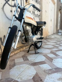 دراجة نارية • هوندا • دراجه • مكفوله • اوراق سكانر