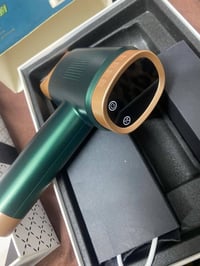 جهاز ليزر استعمال جدا قليل  مليون ومضة بعدة بالباكيت  السعر 75 وبي مجا...