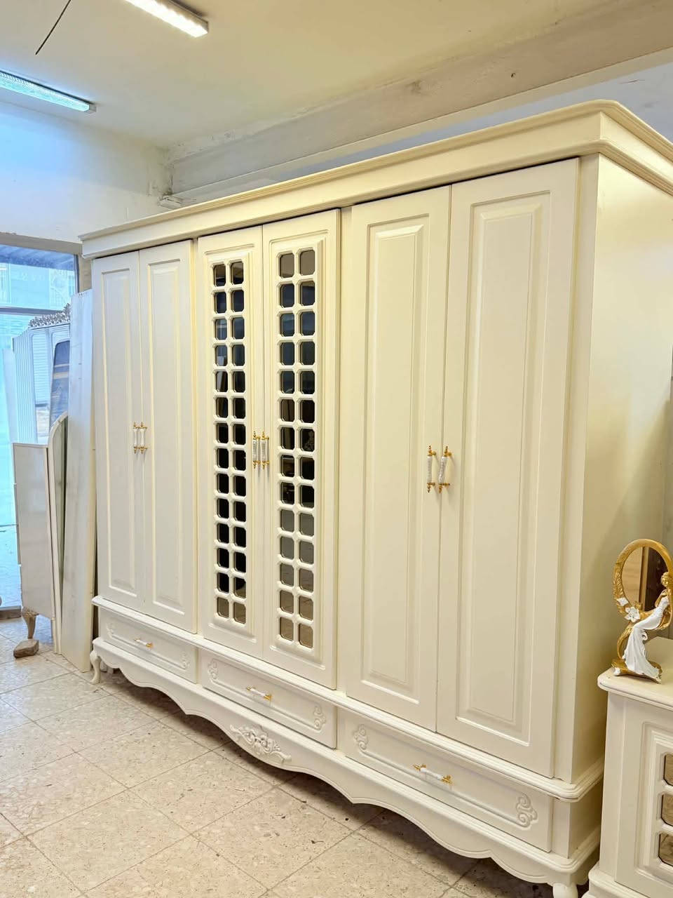 غرفه تركي كانتري الاصلي خشب زان 8 قطع نظافة 95💯 واصل شد او نقل


**إذا كنت صاحب هذا الإعلان وتريد حذفه لأي سبب، رجاءا أرسل رسالة إلى الدعم الفني**