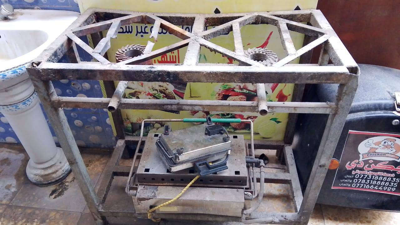 السلام عليكم غراض مطعم للبيع عرضات عدد ٢ الواحدةعلى ٢٠٠الف وطباخ فلافل ٥٠الف وهوة ملحقاته وتانكي ابو ٥٠٠ وهوة ميز٧٥الف وميز الامنيوم ١٥٠الف موجوده سلات على٥٠٠دينار وطوس كزاز على ٣٠٠٠ الف وطباخ ابو عينين على ٥٠الف المكان الخطيب الزراعي رقم *********** بي واتساب
