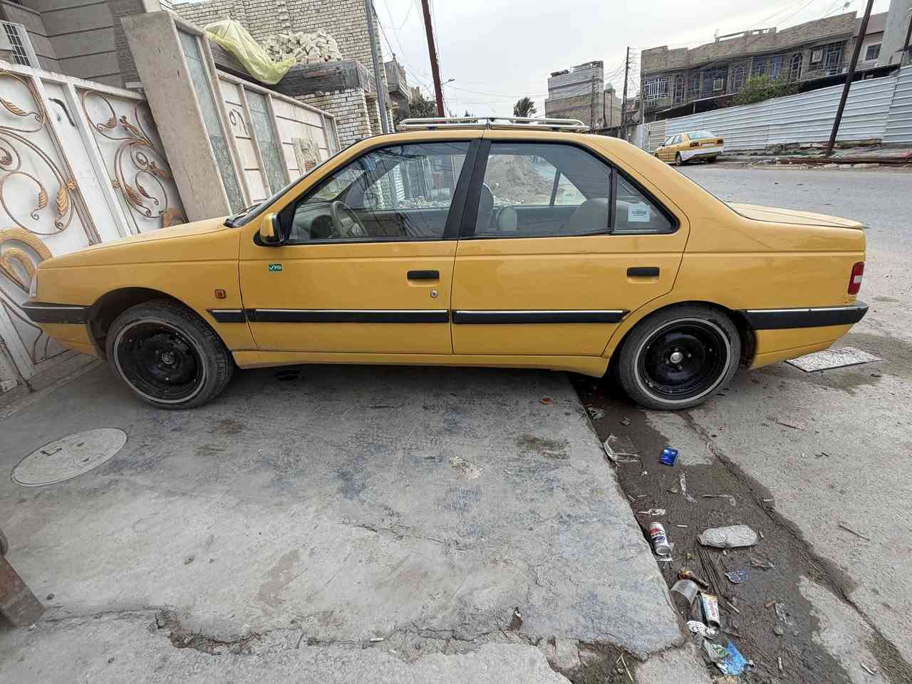 السلام عليكم لميس 2016 بأسمي تحويل مباشر رقم الدولي مكينه وكير وتبريد وتدفئة كلها جاهزة كلج جديد تخم تاير خط ابيض السيارة كل نقص مابيها بيها بارد قليل وبيها خشم البنيد صبغ والافضل تجي وتگلب على راحتك السعر 38 وبيها مجال قليل *********** مكاني بغداد
