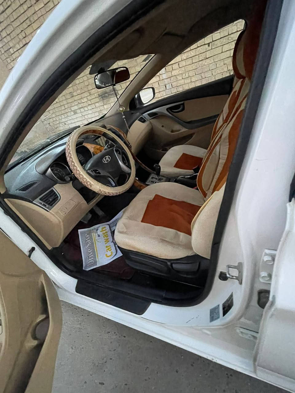 سلام عليكم 
النترا خليجي موديل 13 السياره مكفوله كفاله عامه محرك كير مكفولاات رقم بغداد دولي هزه جديد شرط التحويل العنوان كربلاء 
رقم الهاتف 
***********
***********
انا مكلف بل نشر وهذني أرقام صاحب السياره
