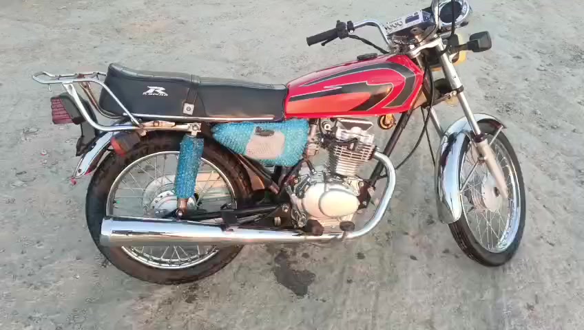 دراجه للبيع ناعمه سلامته بدون اوراق***********
