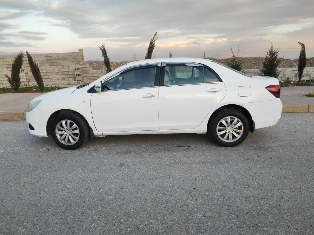 بیوایدی f5 2014 رەقەم هەولیر گێر عادی بەسمە کامێرا شاشە کوشن جڵد گێڕو مەکینە تەبریت بیلان بەشەر هیج کێشتیەکیان نیە سەنەوی بەسەرچووە دوو پارچەی بۆیاغ هەیە بای 52 گەلایە مەجالێکی زۆر کەم .
***********
*********** رانية, السليمانية
