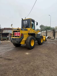 شفل كوماتسو للبيع حجم 100 07700726162