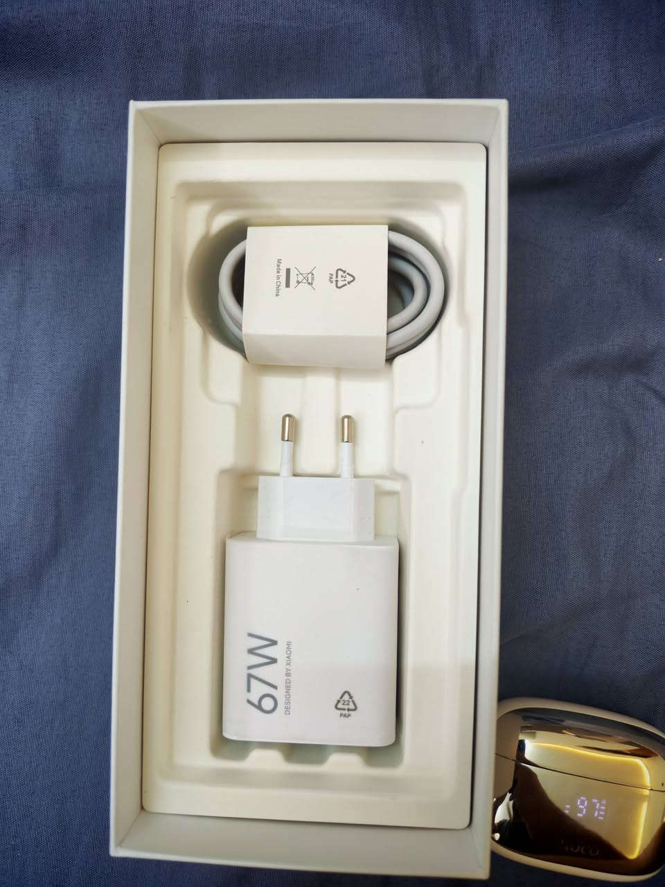 🔥 Xioami 17T- 512GB 🔥
اللون: أسود
الذاكرة: 512GB
نظافة 💯 
عدد دورات الشحن: 7 فقط
جميع الملحقات موجودة وما مفتوحة أصلاً 
وياها الهدية باند شاومي
السعر : 785 الف 
الجهاز غني عن التعريف،
📍 المكان: بغداد / الدورة توصيل بغداد فقط
📞 للاستفسار واتس اب و اتصال : ***********
