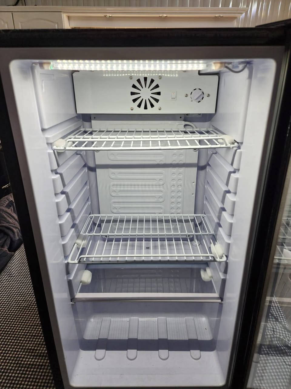 براد عرض للبيع
• الحالة: كلش نظيف شبه جديد
• مدة الاستعمال: 6 أشهر فقط
• الشركة: BRANDO
• الطول: 82 سم
• السعر: 140 ألف (قابل للتفاوض البسيط)

📱 للاستفسار والمراسلة واتساب فقط:
***********
