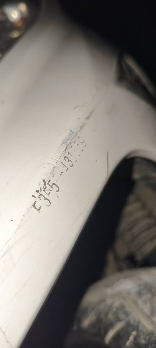 السلام عليكم جي تي ار موديل 2009!
دراجه مكفوله كفاله عامه من طول للطول كفرات بلادي
محرك مكفول كفاله عامه مفتوح لو شي ترجع دراجه .
وكلشي موضح بالصور من ختومات ونضافه وان شاء الله ايه الرزق
*********** للتواصل .
