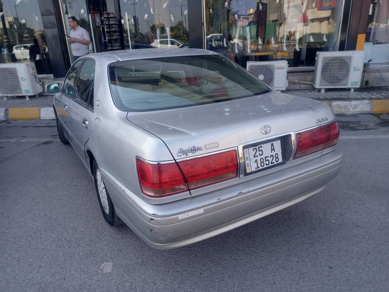 سياره ملكه بأسمي محرك ديفور الصغير دكمه وحدة كريستال رقم كركوك السعر ١٢٠وبيها مجال قليل رقم الهاتف *********** العنوان تكريت
