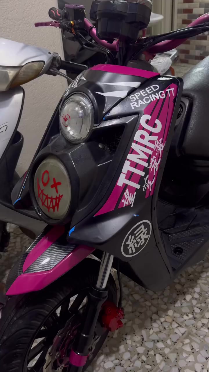 سلام عليكم سكنس جبلي لبيع دراجه بوشته ٥٢ بلاد مفتوحه فقط ولفات كامله مكمله دراجه من تمشي عوزه بس تنظيف جويتر نين من امشي اطي معدل ظل بيه شون تكطيعه بقيه كله كفاله كله شغاله سلف نكر ليتات اشاير كله شغاله بي وقت شغل واطلع سعره ٧٥٠ بيه مجال ***********مكان ناصريه مركز
