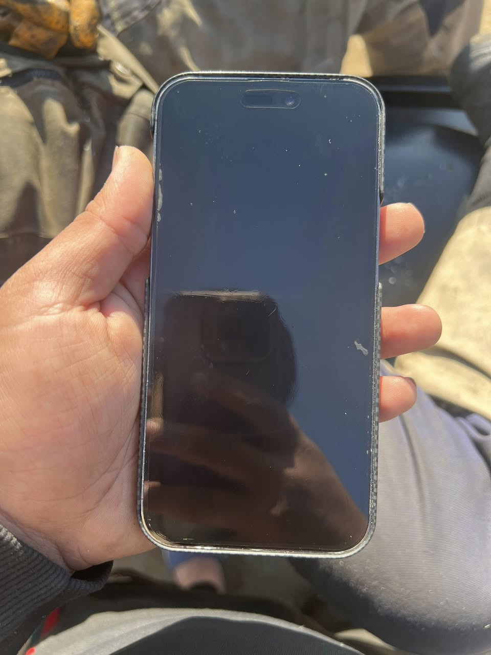 سلام عليكم ايفون 14برو ماكس مبدل شاشه اصليه و بطاريه اصليه   +ضهر مكسور   كله شغال مكاني جميله او دوره حي ميكانيك 
***********

