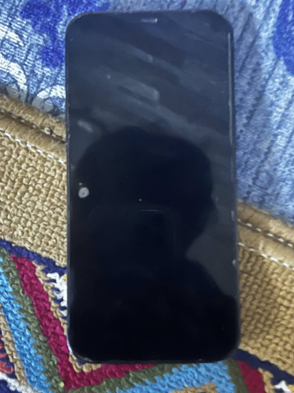 ايفون ١٢برو ماكس ذاكره٢٥٦ بطاريه٨٨مابي شيء بس الفطر الوره وياه كارتون وشاحنه السعر٤٥٠

***********
