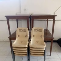 ميوزه خشب عدد 4 للبيع وياهن كراسي عدد 10 الإتصال على الارقام التاليه  ...