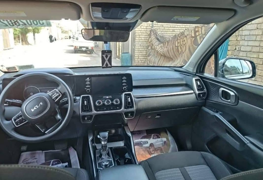 السلام عليكم ورحمة الله وبركاته 
سورنتو 2022 LX  وارد امريكي
محدث الدعاميات  2023
 مرقمة بغداد رقم مميز
السياره راديترات وتبريد  كله بلادي 
حادثها دحجات راجعه بارد وتكحيل وصبغ بس جاملغ ايمن  بدون تبديل السياره كامله ليبل واحد صور الحادث من ضمن الصور
طاك ايرباك برده فقط والسيارة جديده
المواصفات : 

—————————
1- شاشة كبيرة للتحكم في ايعازات السيارة 
2- كامرة خلفيه متغيره  دوارة + عاموديه
3- ويل كب حجم 19
4-  جديدة على وضع الشركة
5- دواخل برستيج مخمل
6- تحكم ستيرن جهتين 
7- تبريد علئ وضع الشركة 
8-حساسات اطارات 
9- المازداد فول زينون ( بلاديه )
10 - كشاف زينون 
11- محرك 2500 GDI 
12 - محرك 4 سلندر   
13 - عدد نمر الكير 8 نمر
14- نظام اطفاء ذاتي
15- قياده ذاتيه
16- كاتلوك + سبير + جك بلاديات
17- مانع انزلاق ABS 
18- رادار امامي مانع اصدام
19- المرايتين تحكم كهرباء
20- إشارات بالمرأتين 
21-  تبريد + تدفئه بلاد 
22- ٧ راكب بلاد
23- اربع انظمة قيادة ( اعتيادي-رياضي-اقتصادي - ذكي )
24- 6مداخل USB
25- مدخل USB data 
السعر ب 220مرقم بغداد  رقم مميز 
مكاني  بغداد
***********
السياره مدوشمه ومفروشه ارضيه
صور السونار من ضمن الصور
اذا أكو مراوس بأحدث وانطي فرق
