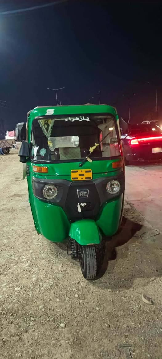 السلام عليكم تكتك للبيع موديل 22 رقم واسط لوحات انكليزي وهزه جاهزه ب اسمي مداور ثاني يوم كفاله عامه السعر خاص الاستفسار ع الرقم*********** المكان واسط الكوت
