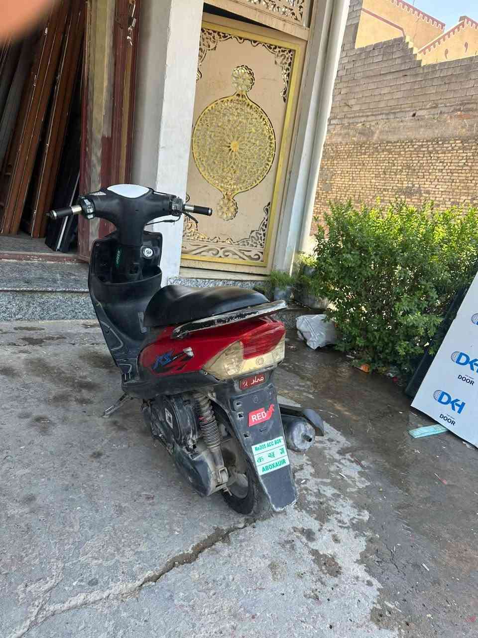 سلا عليكم
دراجه ماكس عدله لون احمر بطريقي محرك ٤٩ مفتوح
العنوان بعقوبه التحرير
السعر ٤٠٠ وبيها مجال
***********
