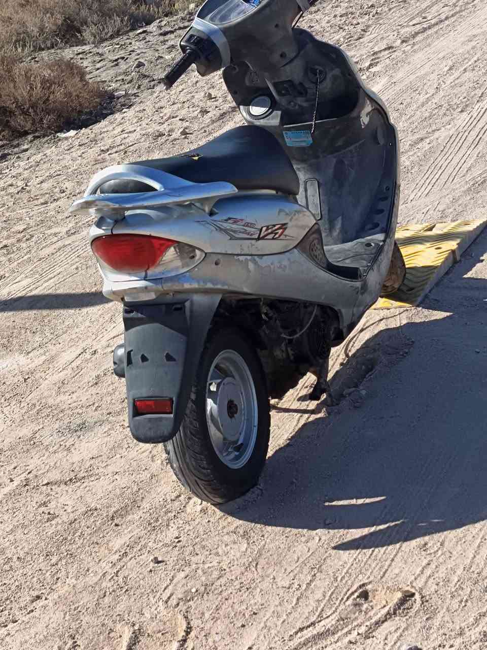 كامكو v1 للبيع دراجه حلو ونضيفه للعلم دراجه فيت بم ونوزل مو كابريته كززه يحتاجله لحيم طاك الصالنه موجوده السعر 275 وبيه مجال


**إذا كنت صاحب هذا الإعلان وتريد حذفه لأي سبب، رجاءا أرسل رسالة إلى الدعم الفني**