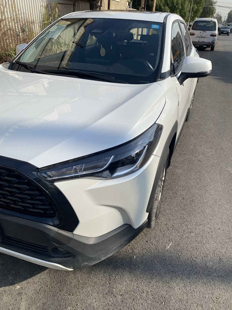 السلام عليكم
كورلا كروز للبيع موديل 2025 استلام زيرو 
بصمة دخول وتشغيل 
فتحه سقف سلايد
كراسي مخمل اسود
كامرة خلفيه دوراه 
تبريد قطعتين 
تحديد مسار
ردار امامي 
شاشه ابل كار بلي 
تحكمات ستيرن 
كروز مثبت السرعة 
محرك 2000 هايبرد 
مقسم صندوق بلادي نفس لون الداخل 
ارضيات الشركه ما مستخدمتهم جديدة 
الإضافات :
لايت عالي ناصي زنون 
كشافات لد ابيض 
سكن لايت لد ابيض
ارضيات حوضيه 

عداد المسافة 19000 
رقم بغداد بسمي تحويل مباشر
السيارة موجودة بغداد - العطيفية 
السعر  26  مليون  ونص 
***********
متواجد للاتصال و واتس اب
