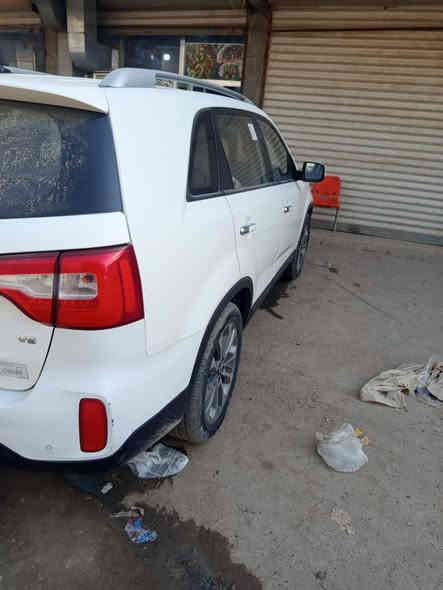 سلام عليكم 
من رخصة الادمن المحترم
سورنتو خليجي موديل ٢٠١٤ فول ما عدا التنته  ماشية ١٩٢٠٠٠ سياره مكفول محرك وكير السياره بيها طخات بدون صبغ وبيها اثر حالوب السعر ١٨٠ ورقة وبيها مجال بسيط رقمها بغداد محرك ٣٥٠٠
الشراي يتصل على الرقم ***********
