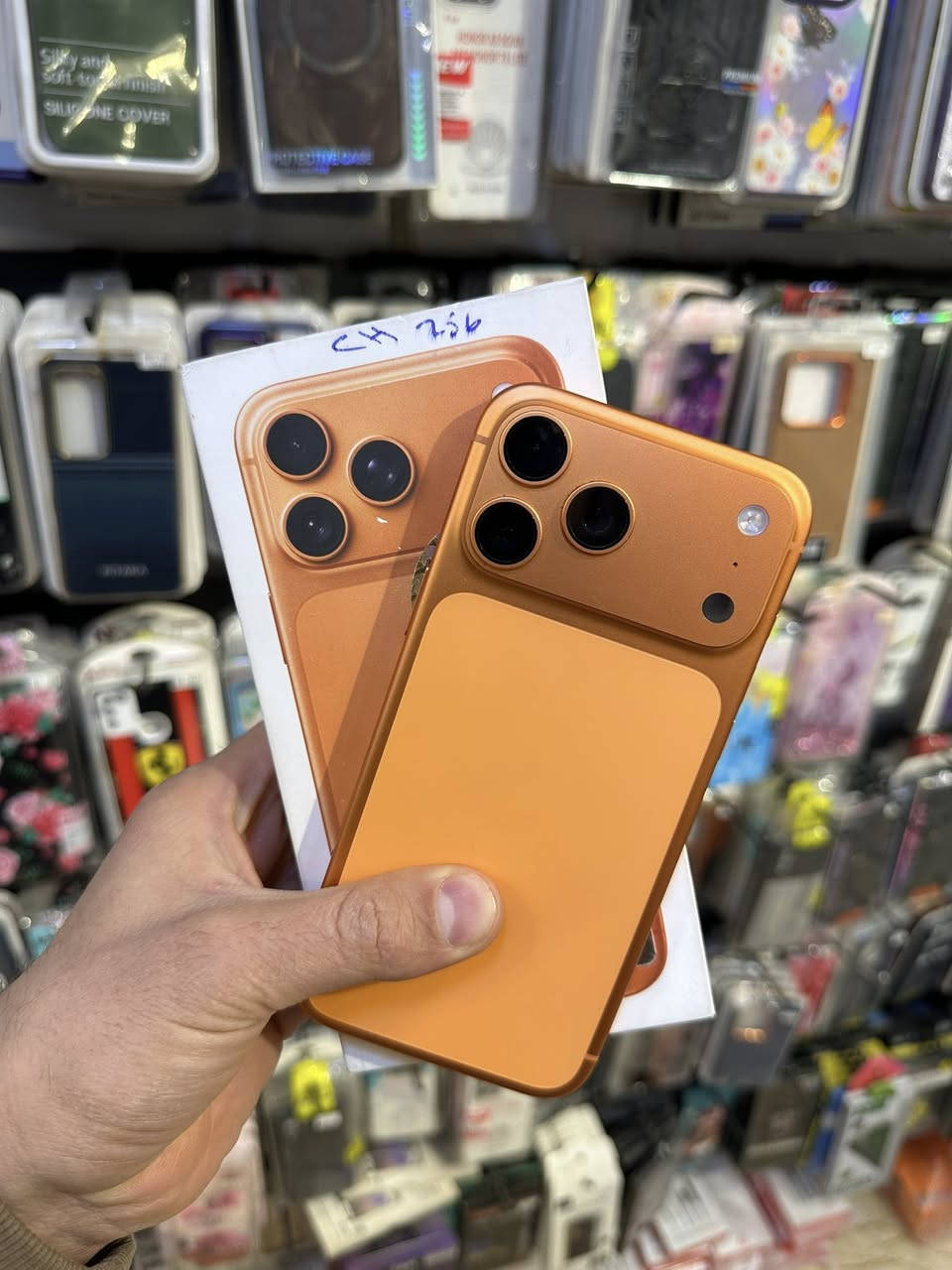 السلام عليكم
Iphone 17 pro max 256GB
دبل سيم كارت
نظافة ‎%‎
بطارية 100 مشحون 55 مرة
باكيت وكيبل أصلي
مستعمل 3 أشهر
مكفول من التصليح ومن أي خلل
السعر مليونين و50
مكاني بغداد العامرية
***********
لا يوجد توصيل
