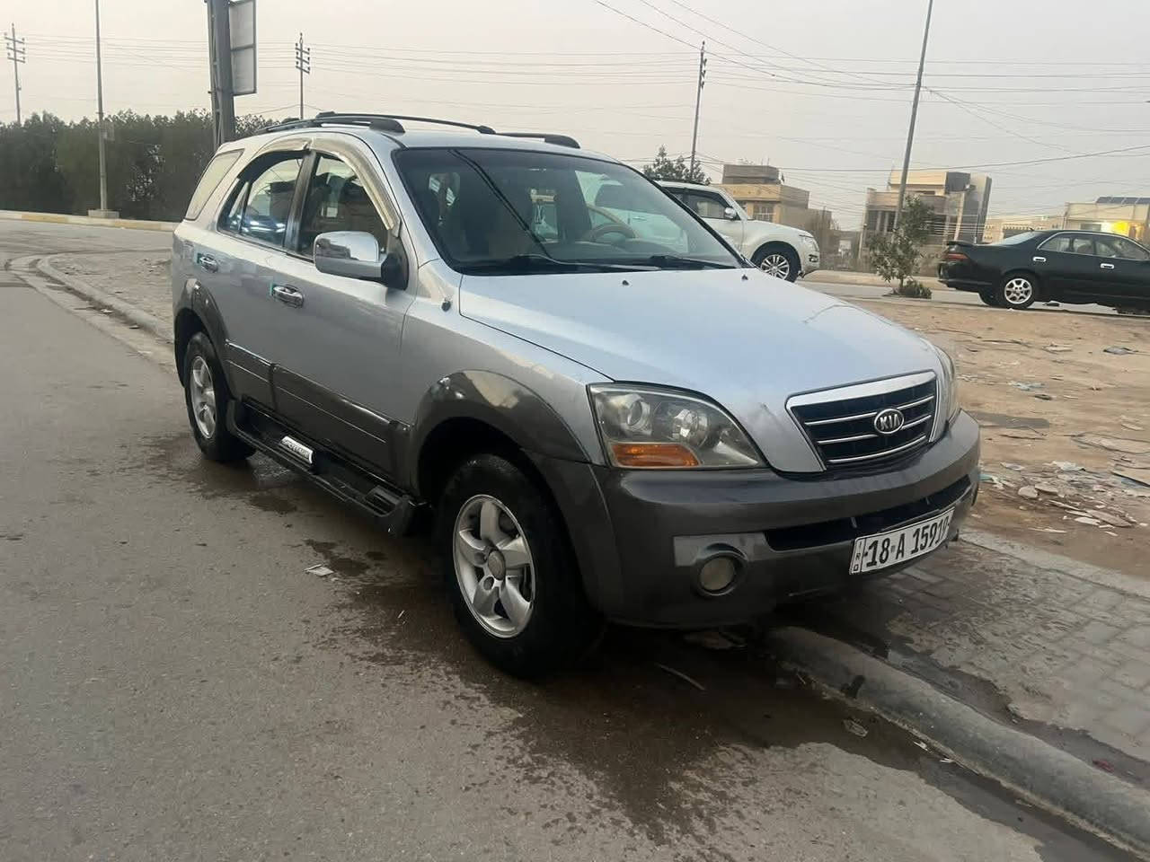 السلام عليكم كيه سورنتا موديل ٢٠٠٧ للبيع رقم بابل انكليزي تحويل ثاني يوم سنويه لغايه ٢٠٣٠ هزه جديده سياره وارد خليجي مكفوله من ضربه والصبغ  مكينه سته سندر مكينه وكير وحداديه وكهربائيات تبريد وتخم تاير مكفولات سياره كل نقص مابيها جاهزه السعر ٨٧رقم الهاتف ***********مكاني كربلاء مامتواجد ع فيس اخوان مكلف بلنشر
