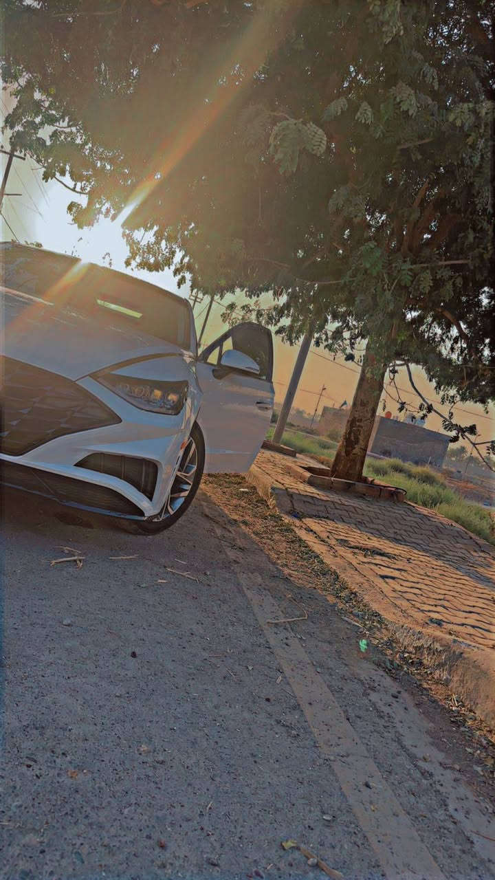 السلام عليكم
سوناتا 2023 للبيع او مراوس 
اللون الأبيض الصدفي 
فول مواصفات 
بانوراما 
رادارات إماميه وخلفيه وجانبيه 
لد امامي وزنون 
لد خلفي 
توقف ذاتي 
كشن كهرباء 
هيتر كشنات 
كامرا وشاشه 
محرك 2500 gdi تفس طبيعي
قطعتين تبريد 
سايد بريك بصمه 
رقم اربيل
إربع انظمه قياده 
ماشيه 40 الف ميل 
صندوك ذكي 
تبريد قطعتين 
لايت زنون عدسه 
حادث دعاميه خلفيه تعتبر كلين
السعر 215 وبي مجال 
للاستفسار ***********
 مكاني بغداد
