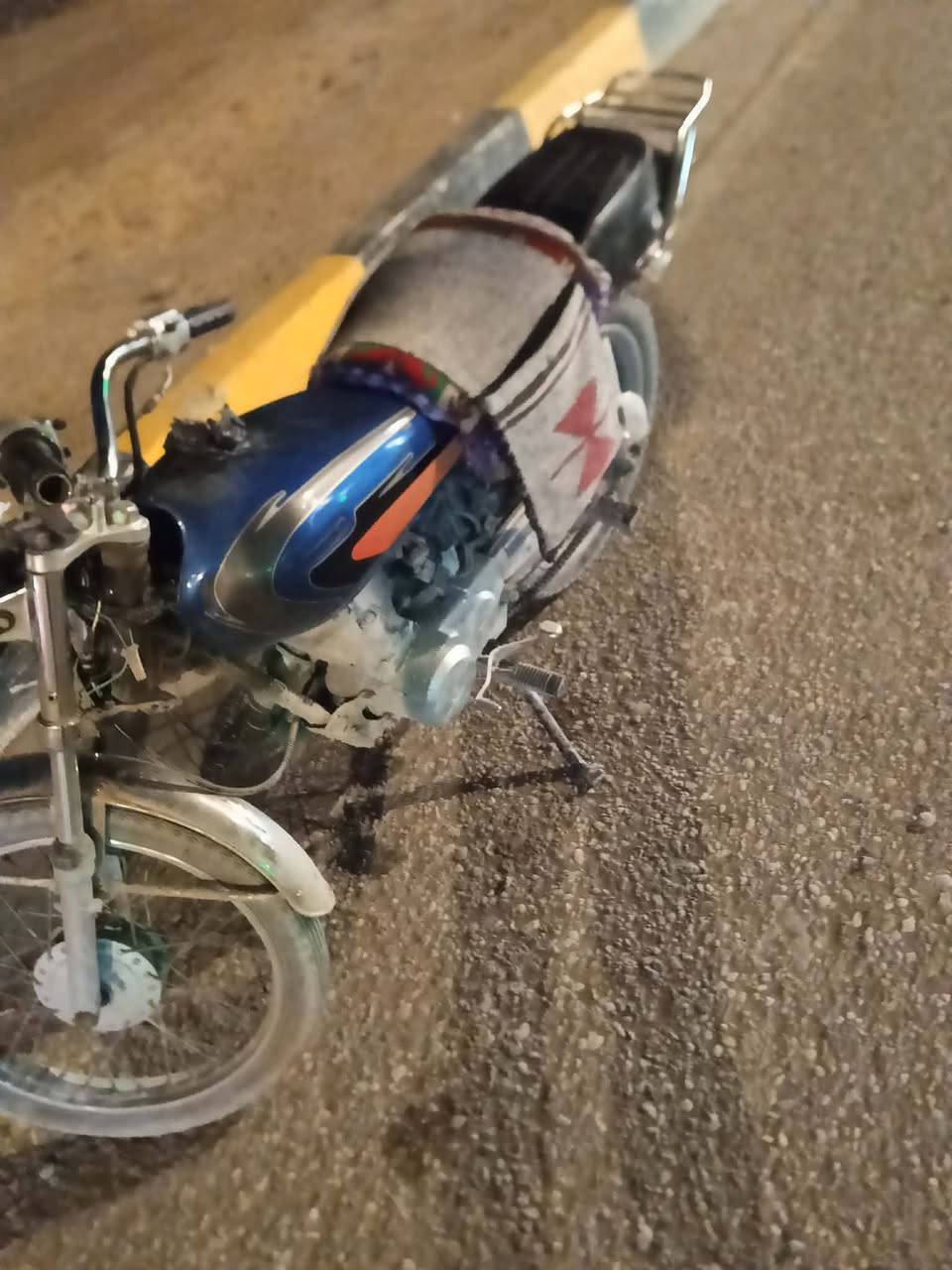 السلام عليكم شباب دراجه اربعه كير كلك مكفوله من السرقه مكينتها ناما امتياز قبق اسود


**إذا كنت صاحب هذا الإعلان وتريد حذفه لأي سبب، رجاءا أرسل رسالة إلى الدعم الفني**