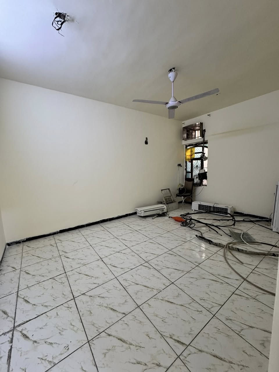 #للإيجار في #السيدية درجة أولى ❗️650الف ❗️طابق ثاني 

عزل تام غرفتين وصاله وطبخ وخدمات صحية الاتصال 

***********متوفر وتساب ‼️
