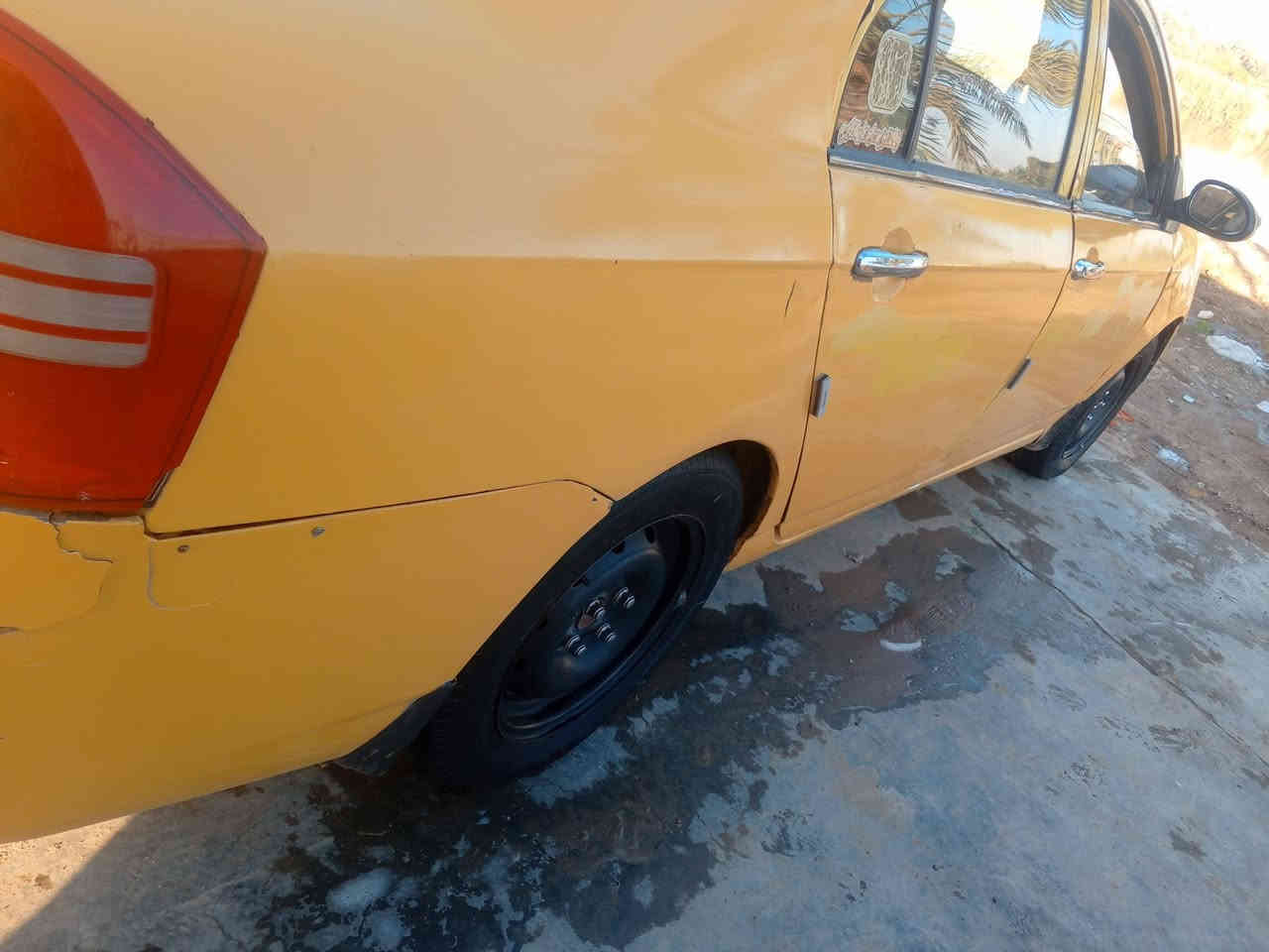 سلام عليكم للبيع ليفان 2012
كير ومكينه كورله سياره نضيفه بيه لواحض شويه مابيه ضربه سياره نضيفه تبريد تتفة ثاني يوم تحويل 
مكاني بغداد 
رقم تليفون ***********
