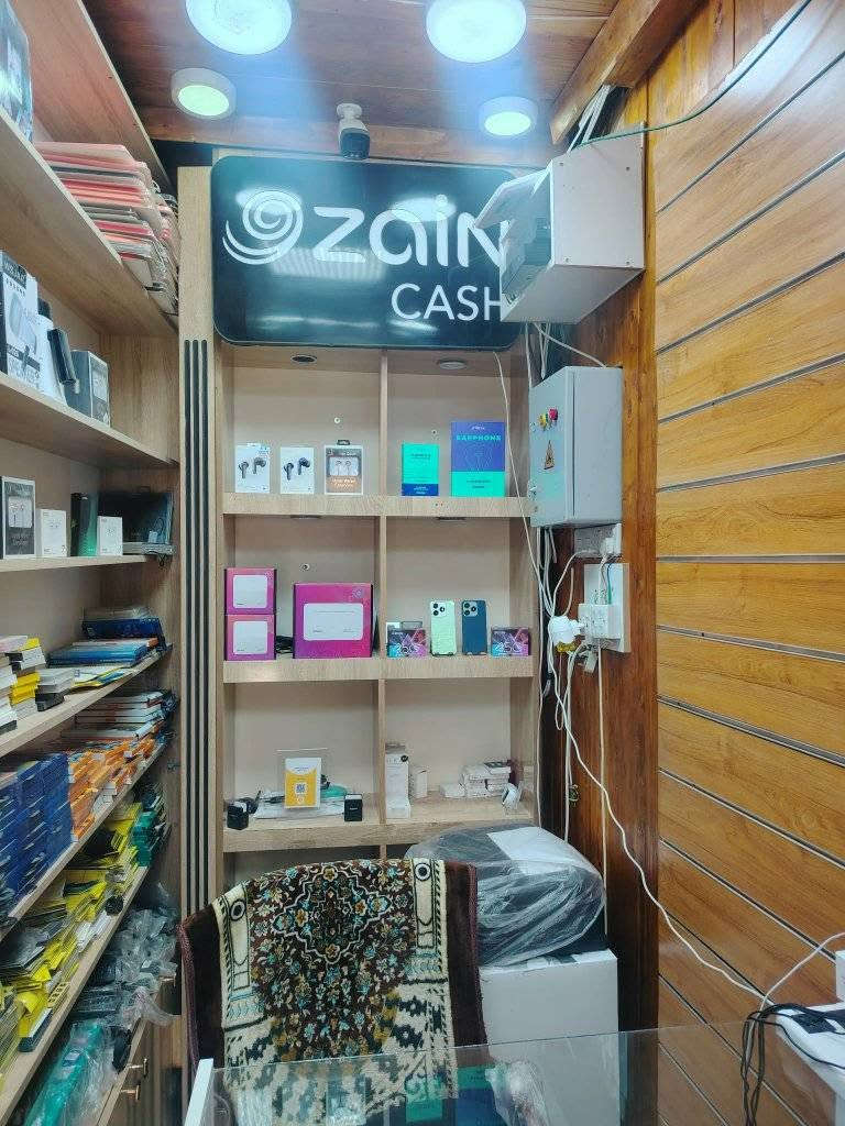 محل مبايل للبيع مع الأغراض جاهز 
العنوان الرمادي شارع الاورزدي


**إذا كنت صاحب هذا الإعلان وتريد حذفه لأي سبب، رجاءا أرسل رسالة إلى الدعم الفني**