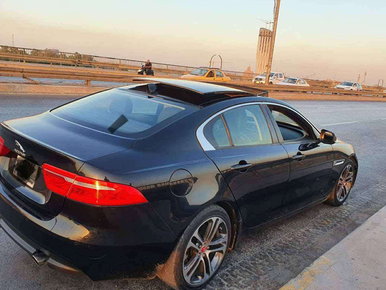 جاكوار xe 2017  ٦ سلندر فول مواصفات وارد امريكي رقم بغداد الحادث جاملغ امامي ايسر البنيد مصبوغ للجمالية ماشية تقريبا 50000 رقم الهاتف *********** بغداد, العراق
