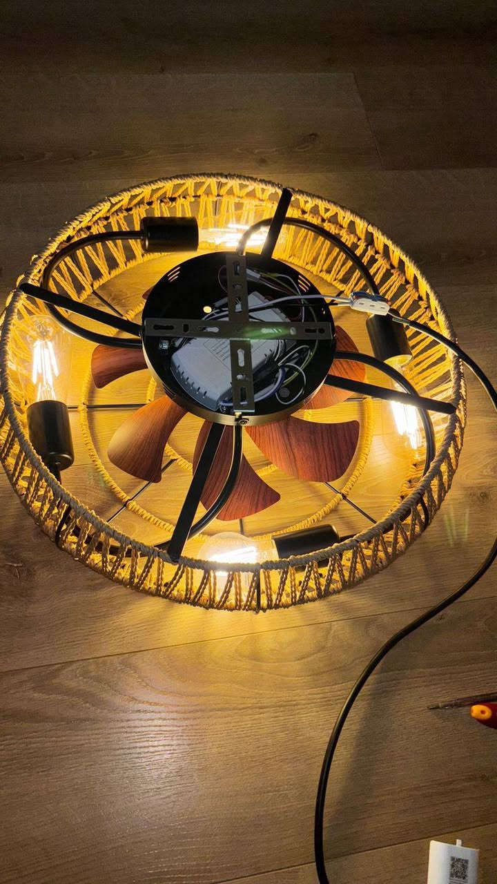 السلام عليكم اخوان ،،،،
مروحتين سقف السعر 75,000 الف 
وتوصيل مجاني على اول تم


**إذا كنت صاحب هذا الإعلان وتريد حذفه لأي سبب، رجاءا أرسل رسالة إلى الدعم الفني**