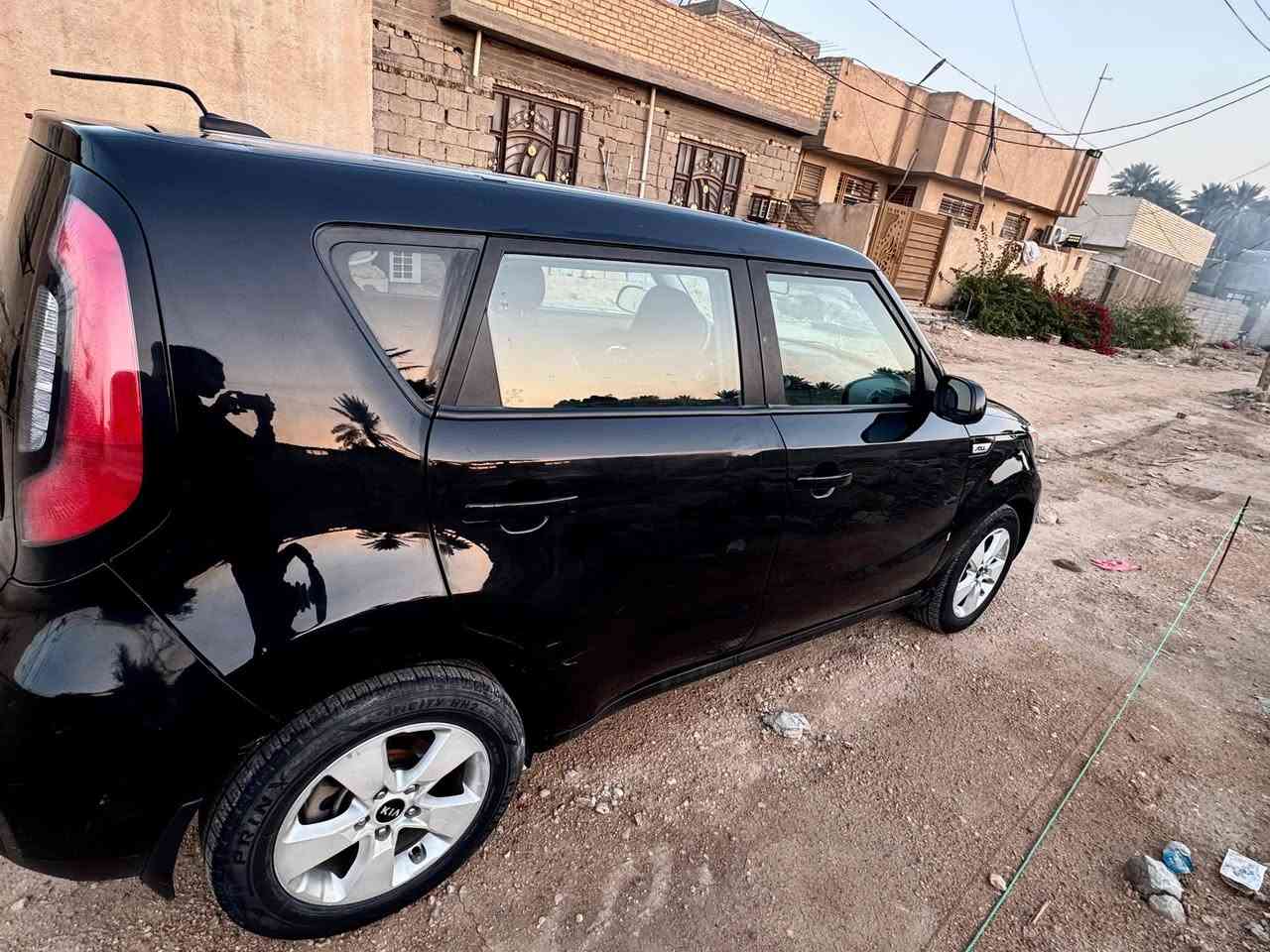 السلام عليكم كيا صول البيع الموديل 2018 المكان كربلاء شارع المركز حادثه موجود بلصوار رقم الهاتف *********** مكلف بل نشر السعر 115 وبيه مجال الشراي
