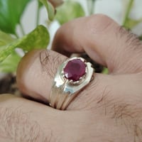 خاتم من الياقوت الأفريقي الأحمر فرط الرمان الطبيعي صياغه ثقيلة وجميلة ...